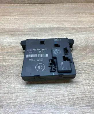 Mercedes-Benz E W211 Door control unit/module 2118201526 356805