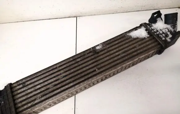 Ford Focus Intercooler radiator 3m5h9l440ae