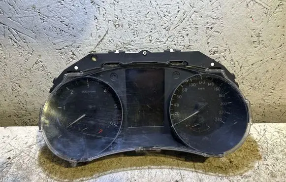Nissan Qashqai Speedometer (instrument cluster) TYPE950B 150710 4EL6AFKEX