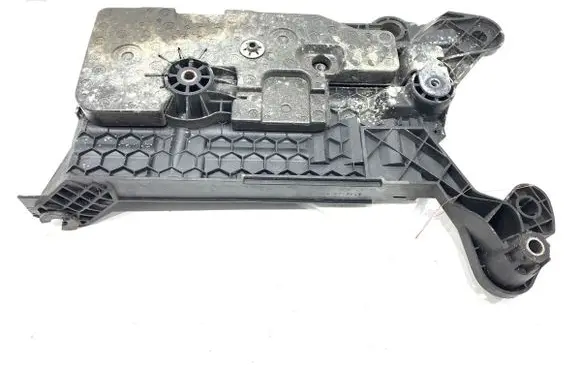 Volkswagen Golf VII Battery bracket 