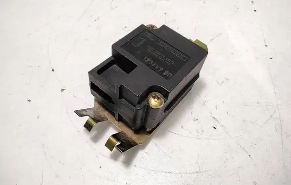 Ford Fiesta Other relay F1AE9341A2B 1236W920