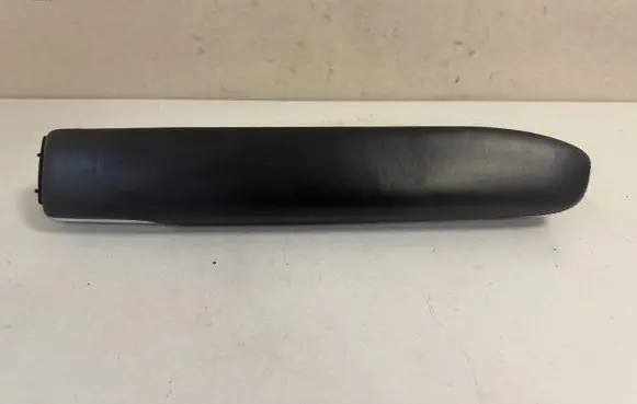 Mercedes-Benz S W221 Front door storage pocket/box A2217270266