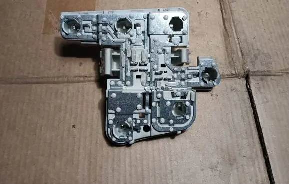 Volvo S40 Tail light bulb cover holder 28139007