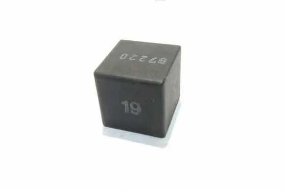 Volkswagen Golf III Other relay 191955531