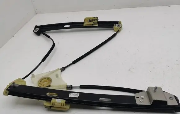 Volkswagen T-Roc Front window lifting mechanism without motor 2GA837462F