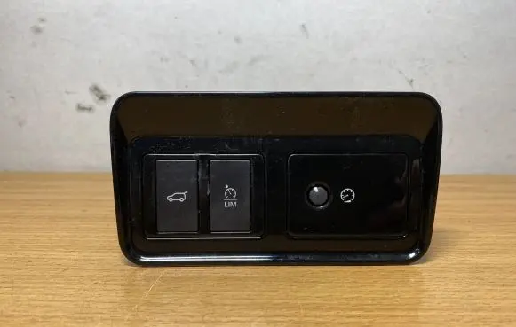 Jaguar F-Pace Other switches/knobs/shifts KK8311654BA C2304
