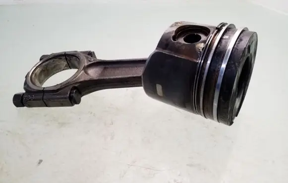 Peugeot 307 Piston with connecting rod 085171