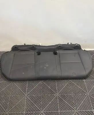 Lexus ES 300h (7th Gen) Rear seat