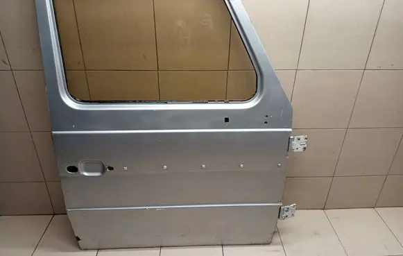 Door (2 Door Coupe)