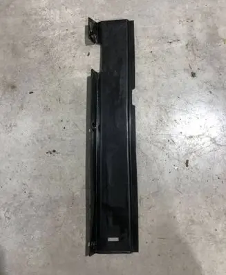 Mercedes-Benz S W126 Front sill trim cover 1268210136