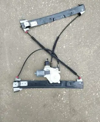 Ford Mondeo MK IV Front window lifting mechanism without motor