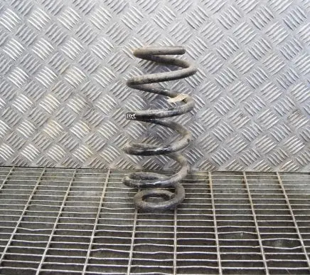 Volvo XC40 Rear coil spring 32246203