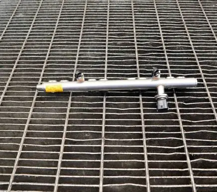 Hyundai i30 Fuel main line pipe 353502B370