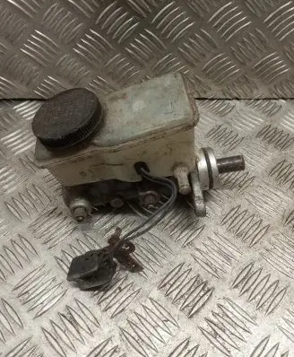Ford Probe Master brake cylinder