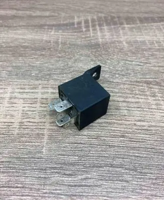 Renault Laguna I Other relay SCB1M1240 12VDC 0404