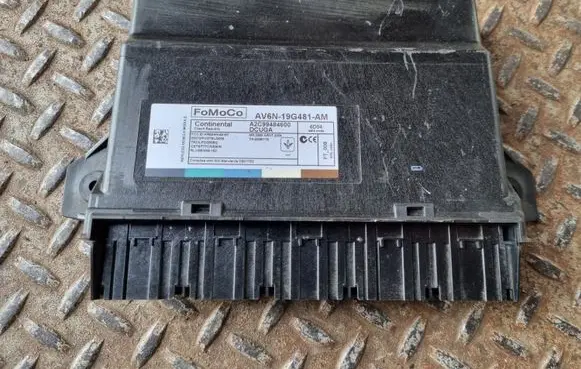 Ford Kuga II Comfort/convenience module AV6N19G481AM