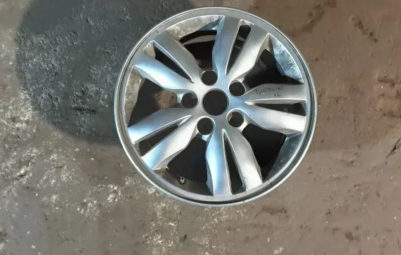 Hyundai Tucson JM R16 alloy rim 