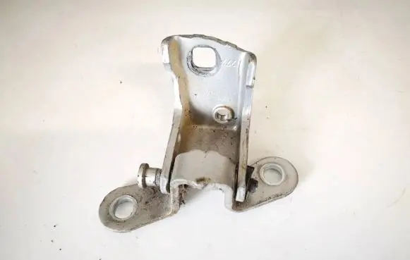 Ford Mondeo Mk III Rear door lower hinge 93bbf26801al 93bb-f26801-al