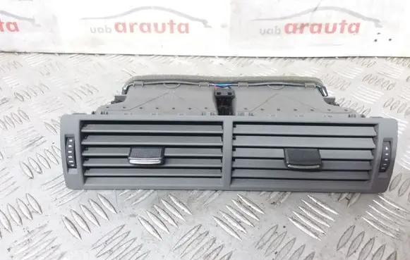 Audi A4 S4 B7 8E 8H Dash center air vent grill 8E0820951H