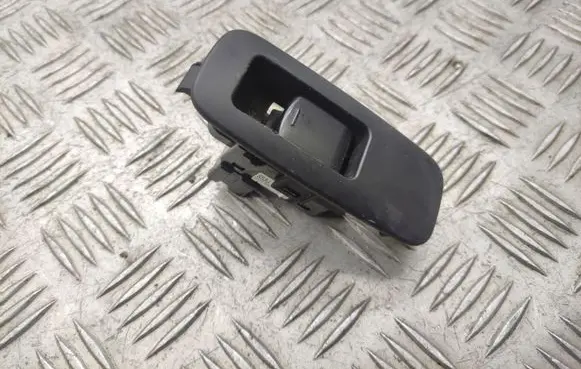 Nissan Qashqai+2 Electric window control switch 25411JD000
