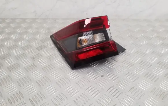 Nissan Juke I F15 Rear/tail lights 265556PA0A