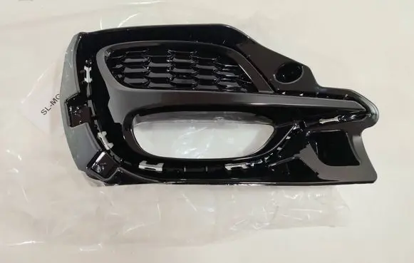 MG ZS Front bumper lower grill 10694866