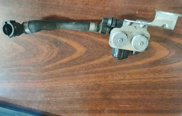 BMW X5 F15 Coolant heater control valve 1147412226