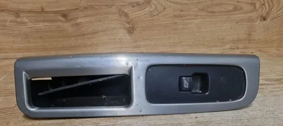 Volvo C30 Electric window control switch 30774162