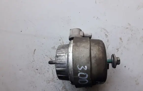Audi A6 S6 C6 4F Engine mount bracket