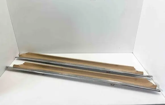 Mercedes-Benz SL R129 sill trim set (inner) A1296800335 A1296800435