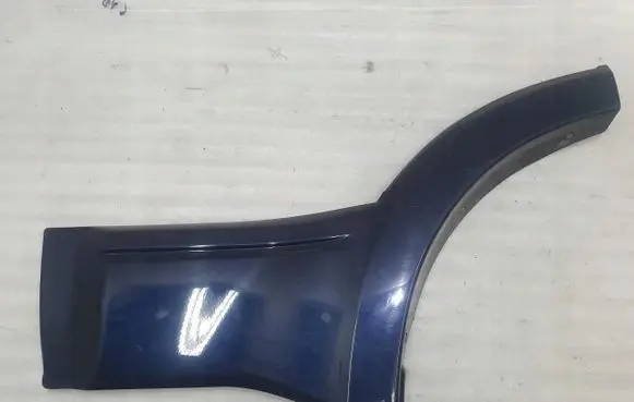 Mitsubishi Pajero Rear door trim (molding)