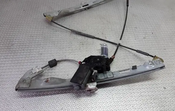 Peugeot 206 Front door window regulator with motor