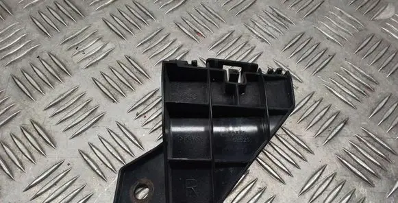 Lexus RX 450H Tail light bulb cover holder 525620E020