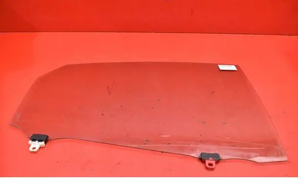 Toyota Prius (XW30) Rear door window glass 