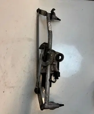 Volkswagen PASSAT B7 Front wiper linkage and motor 3AB955023