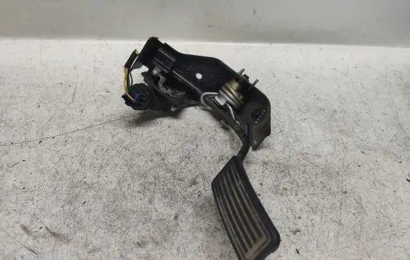 Toyota Corolla Verso AR10 Accelerator throttle pedal 8928152021