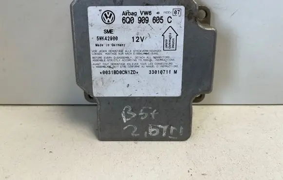Volkswagen PASSAT B5.5 Airbag control unit/module 6Q0909605C