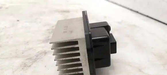 Heater blower motor/fan resistor