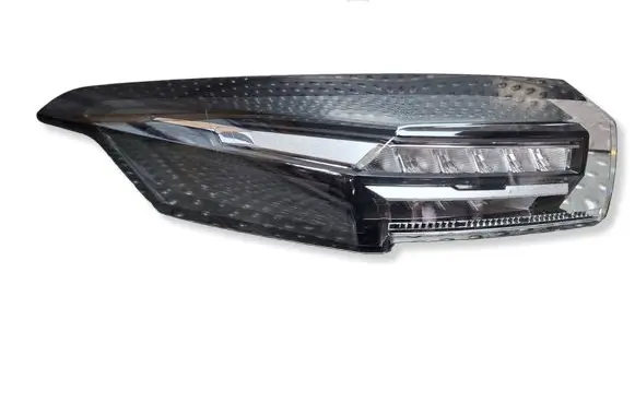 Peugeot 308 Rear/tail lights S27635196 9835299480
