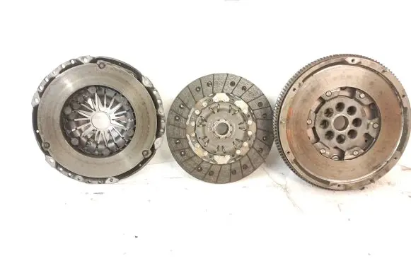 Volkswagen Transporter - Caravelle T5 Clutch set kit 324033110