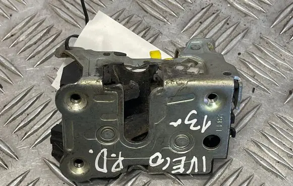Iveco Daily 5th gen Front door lock