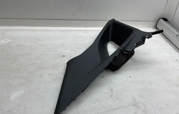 Volkswagen ID.4 (C) pillar trim 11A867287B 366005403 FPG0084763
