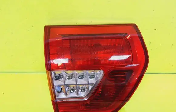 Citroen C5 Tailgate rear/tail lights 9681074380-00