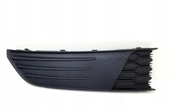 Skoda Fabia Mk3 (NJ) Front bumper lower grill 6V0807367A