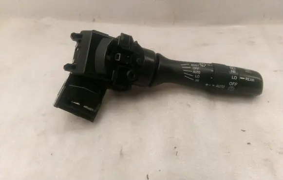 Toyota Auris 150 Wiper control stalk 8465202420
