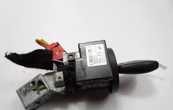 Dacia Logan II Ignition lock 285910001R F6595D847 17607153
