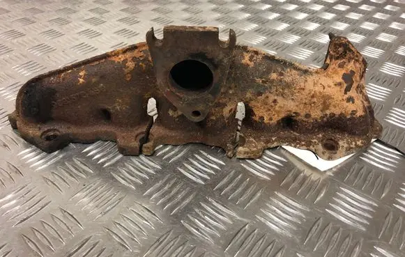 Citroen C8 Exhaust manifold 9881570480