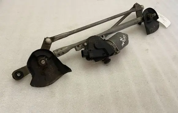 Mitsubishi Outlander Front wiper linkage and motor 1593003462