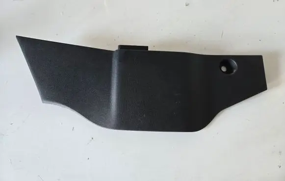 Nissan Leaf II (ZE1) Other interior part 689205SJ0B