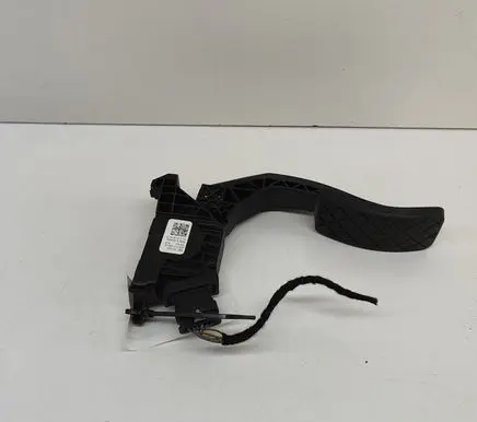 Porsche Cayenne (9Y0 9Y3) Accelerator throttle pedal 8W1723523 6PV011642
